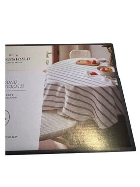 Threshold Round 70" Tablecloth
Stripe Blue White Seats 4 - 6